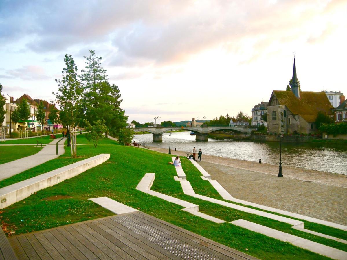 Oasis Au Coeur De Ville Sens Eksteriør bilde